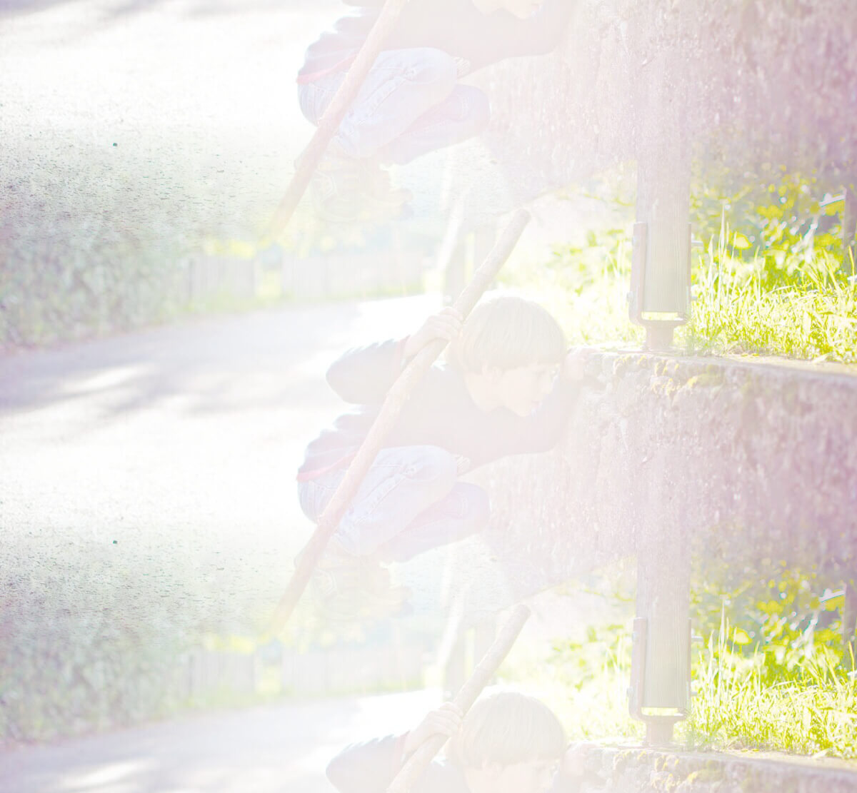 theujulala-background-small